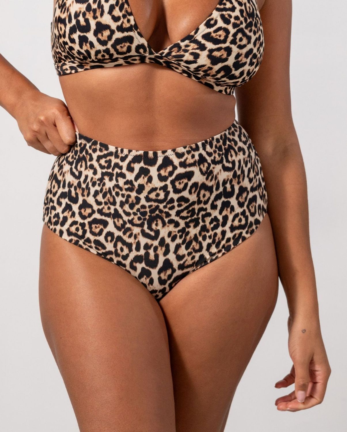 Understatement Highwaist Bikini Briefs Leopard Bikinihousut