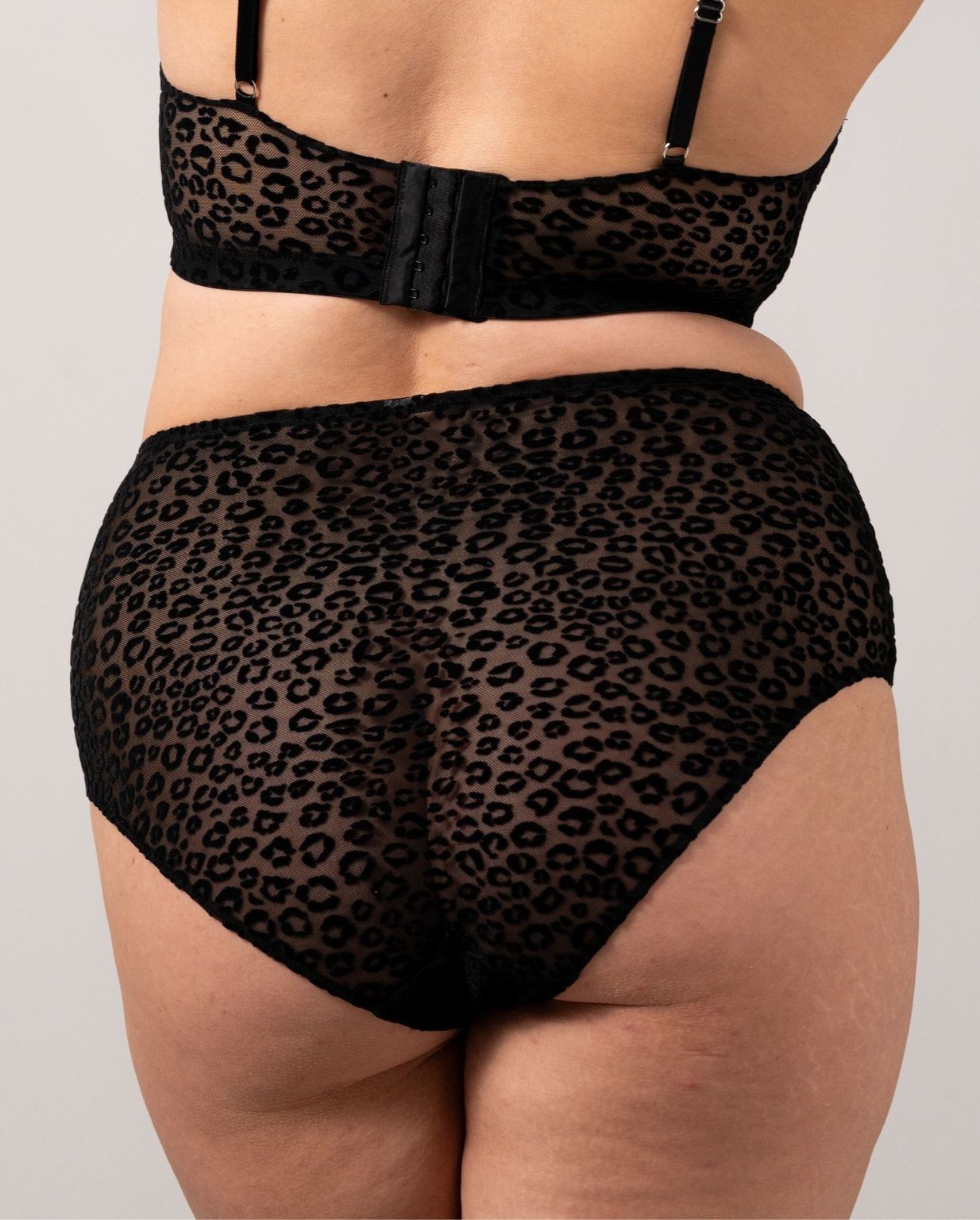 Understatement Mesh Highwaist Briefs Black Leopard Alushousut